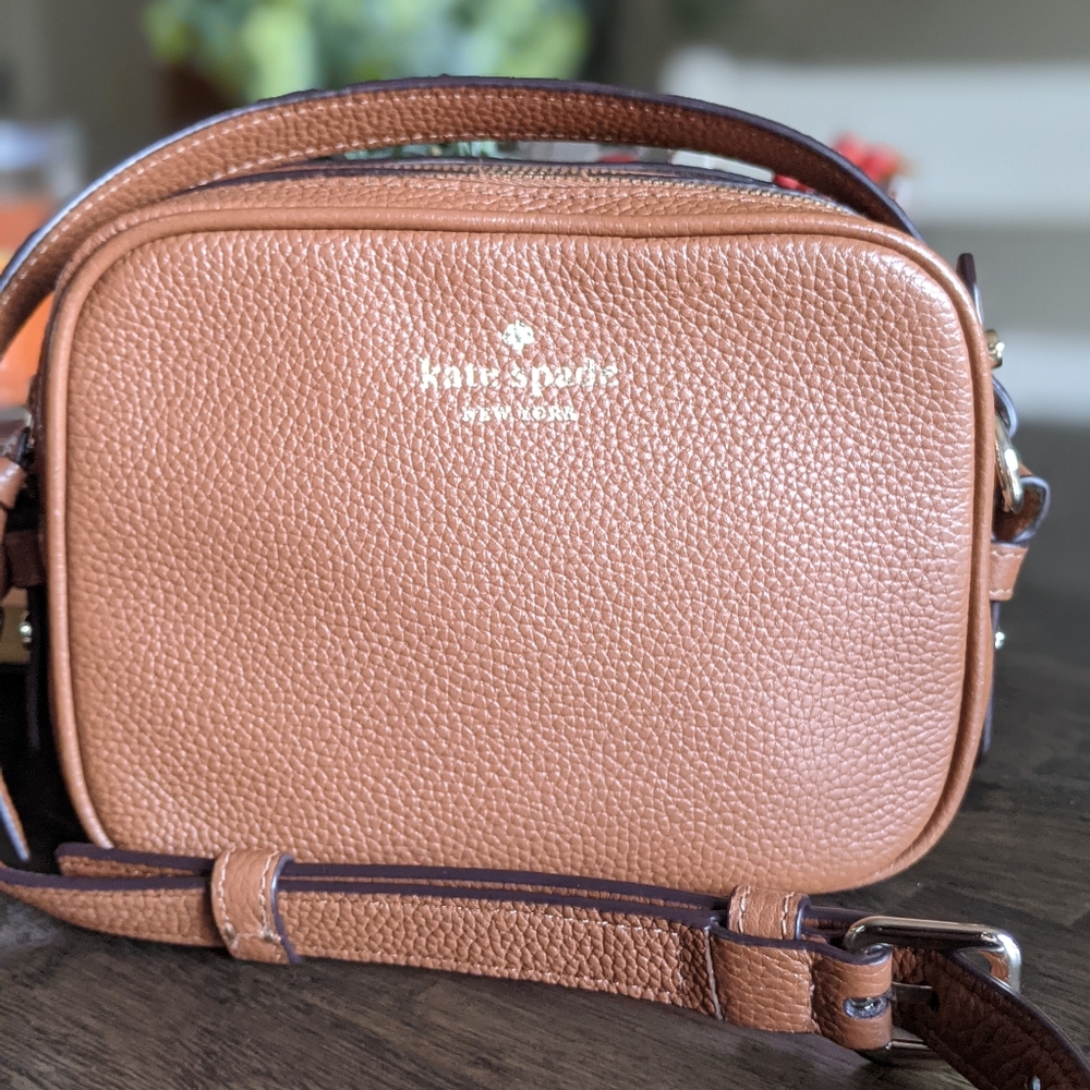 Kate Spade camera crossbody bag